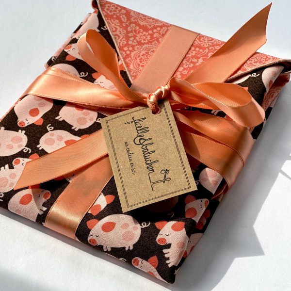 Emballage cadeau en tissu cochons